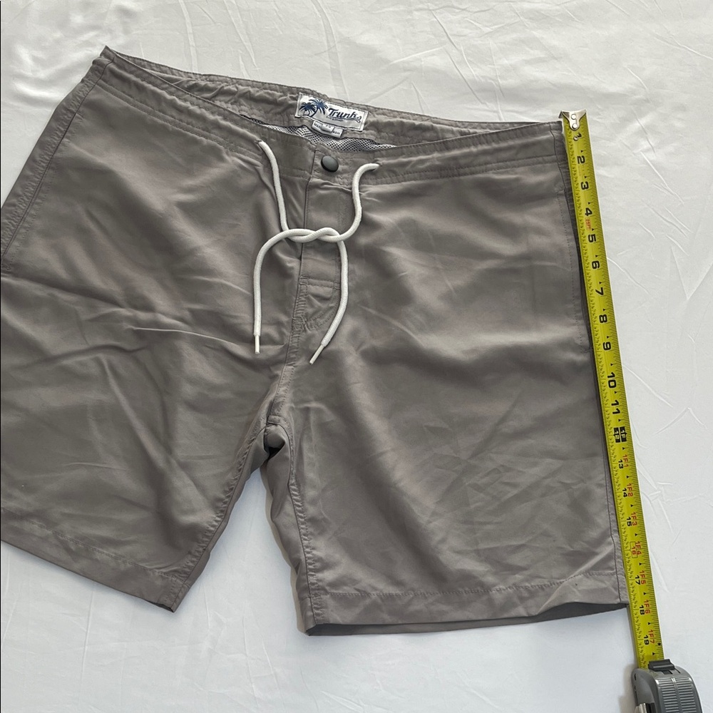 Men's Gray Swim Trunks 34 waist - Picture 4 of 12